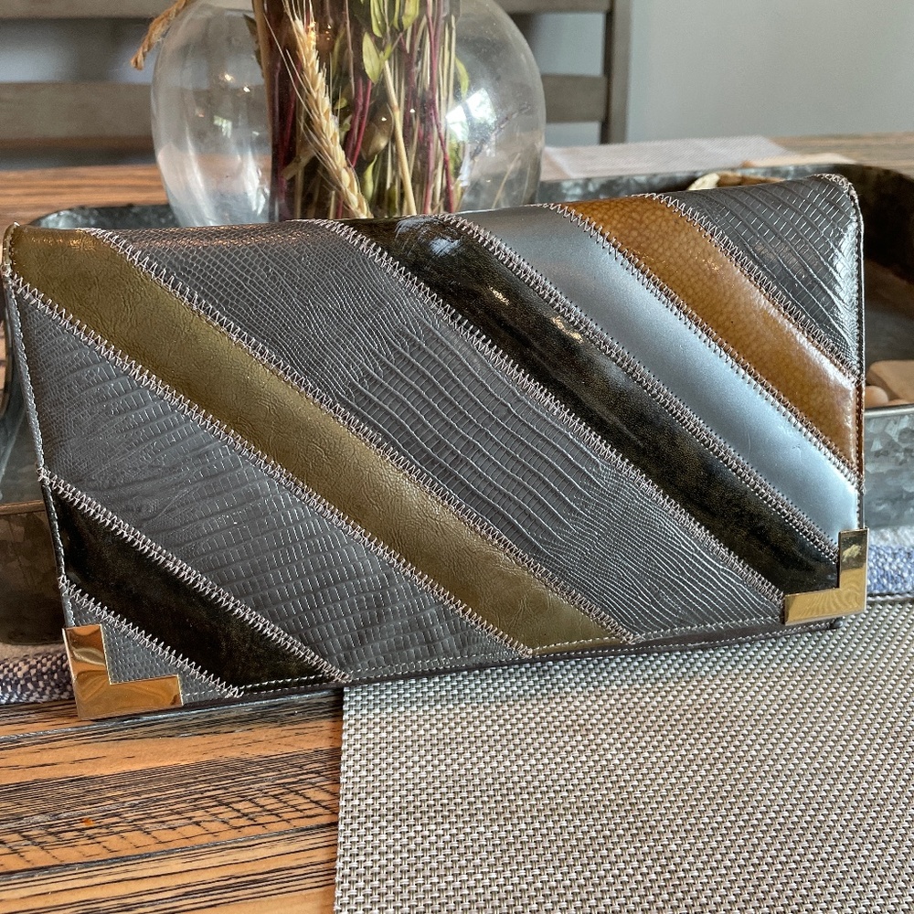 Bags by varon Vintage Clutch